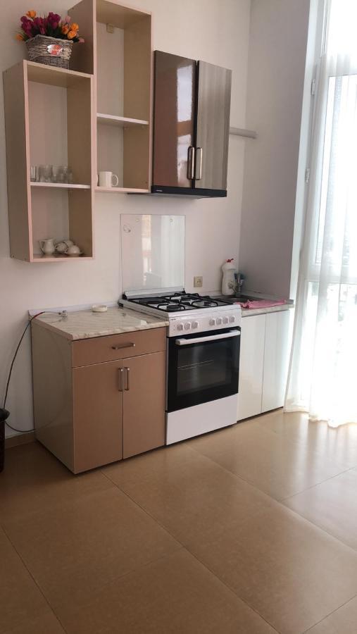 Orange Home Hotel Μπατούμι Εξωτερικό φωτογραφία