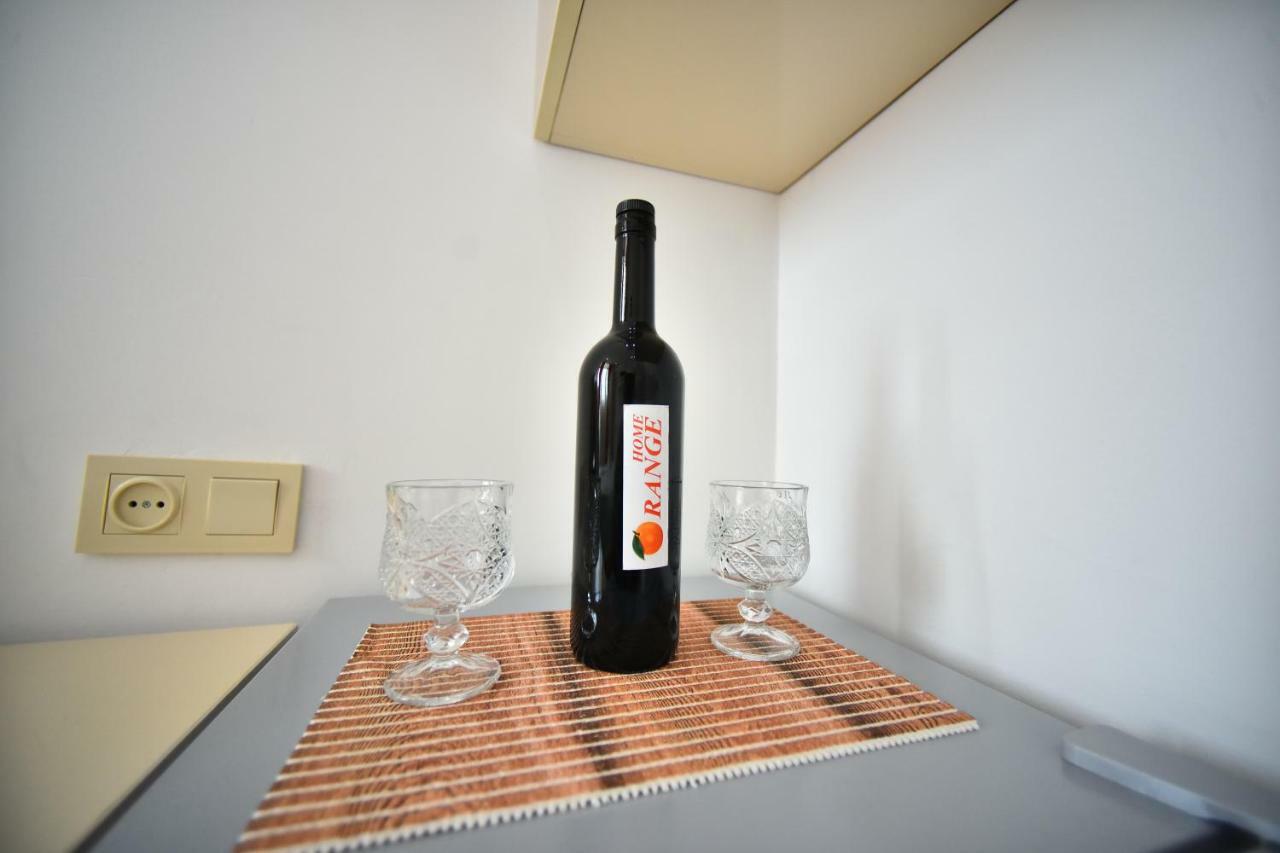 Orange Home Hotel Μπατούμι Εξωτερικό φωτογραφία