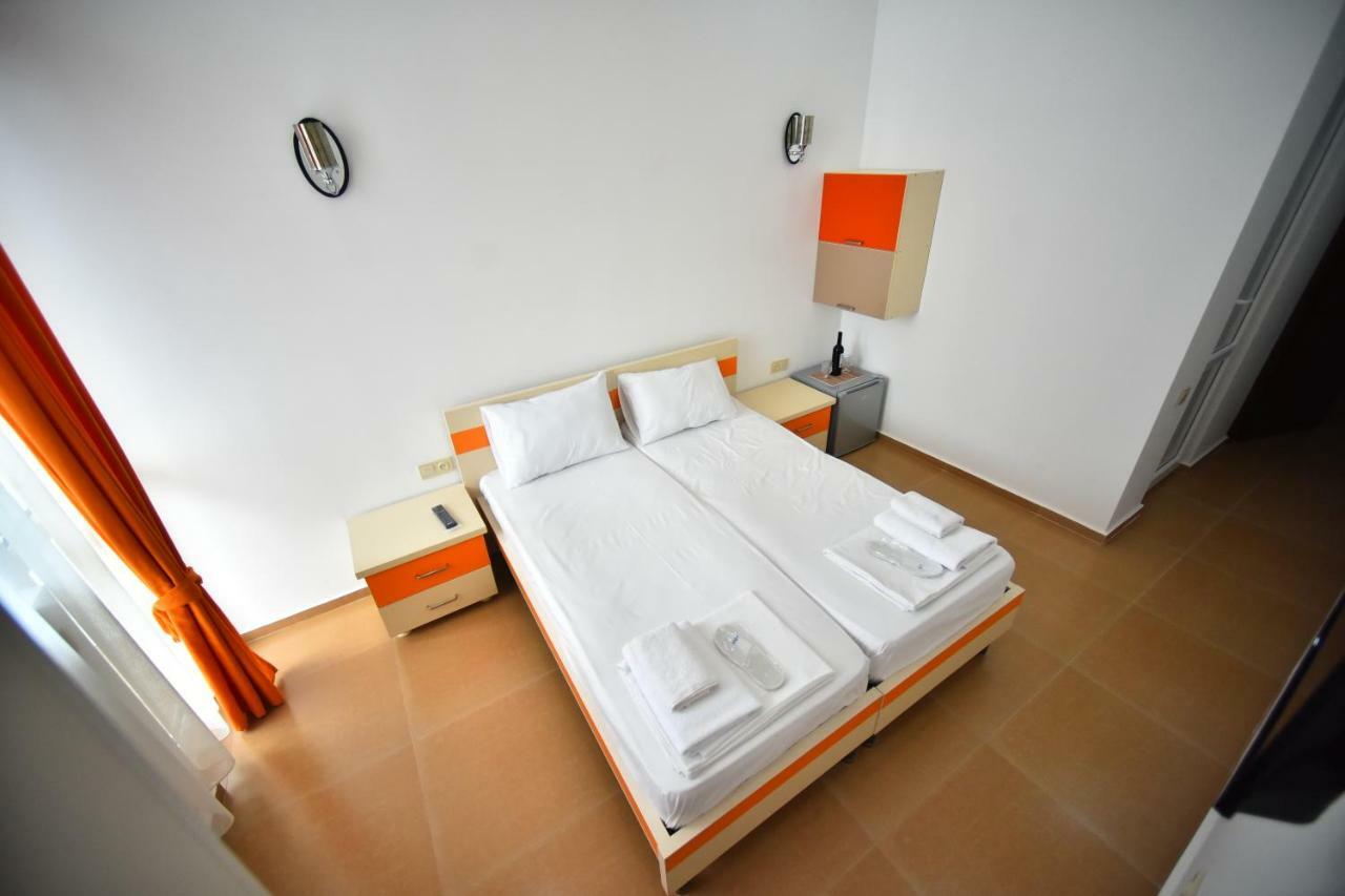 Orange Home Hotel Μπατούμι Εξωτερικό φωτογραφία