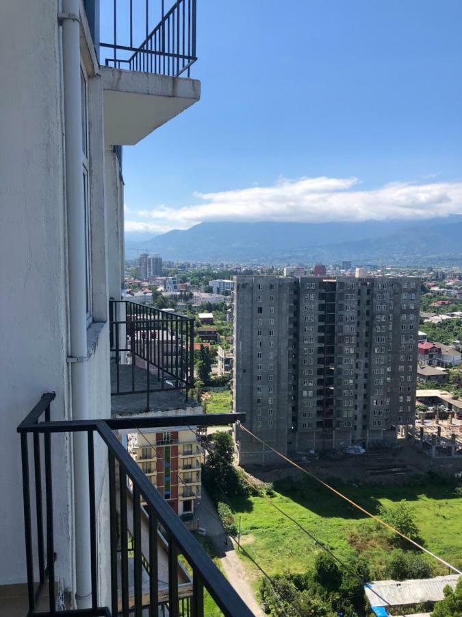 Orange Home Hotel Μπατούμι Εξωτερικό φωτογραφία