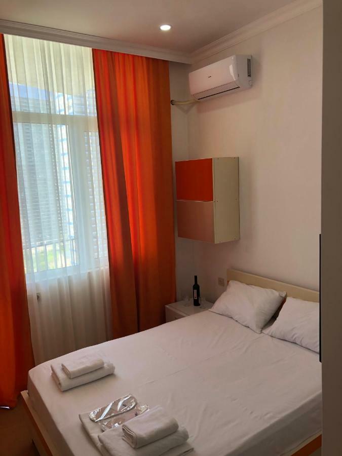 Orange Home Hotel Μπατούμι Εξωτερικό φωτογραφία